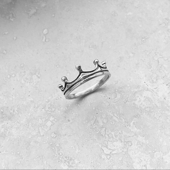 👑👑TOP SELLER 👑👑 Sterling Silver Crown Ring - Picture 6 of 8